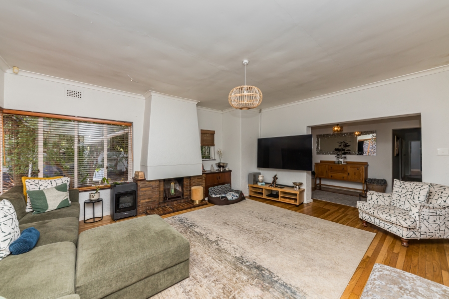 To Let 4 Bedroom Property for Rent in Newlands Western Cape